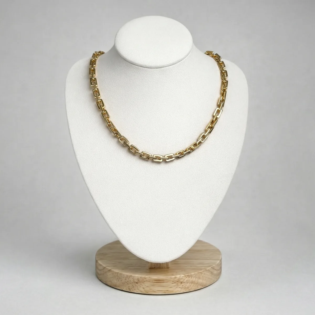 Цепь «Аморе»