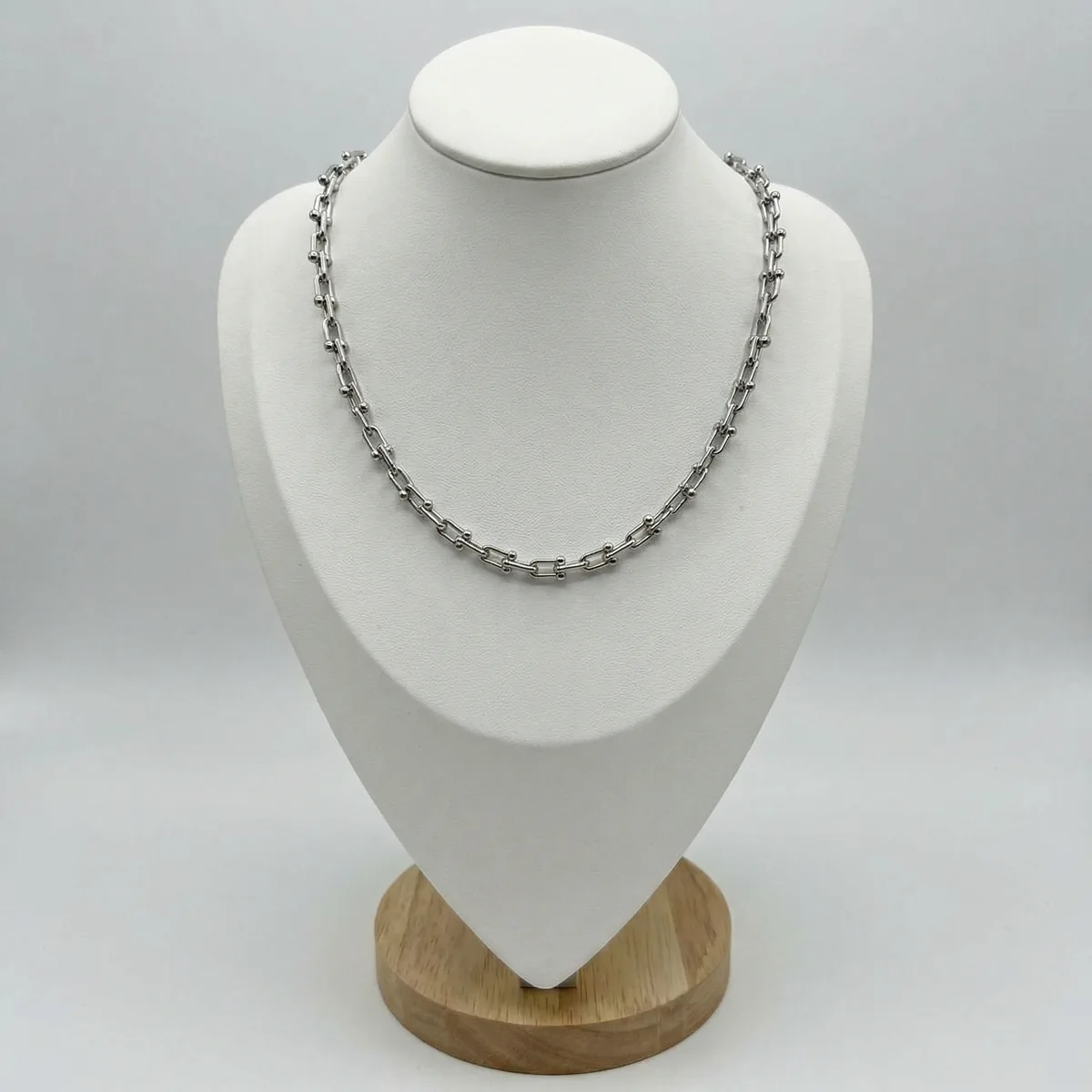 Цепь «Люкс Лайн»